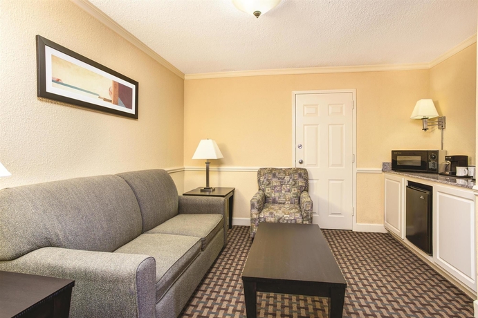 Imagen de la habitación del Hotel La Quinta Inn and Suites By Wyndham Atlanta Airport South. Foto 5