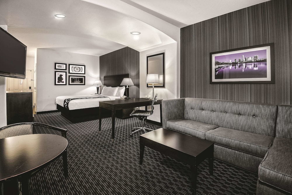 Imagen de la habitación del Hotel La Quinta Inn and Suites By Wyndham Austin - Cedar Park. Foto 6