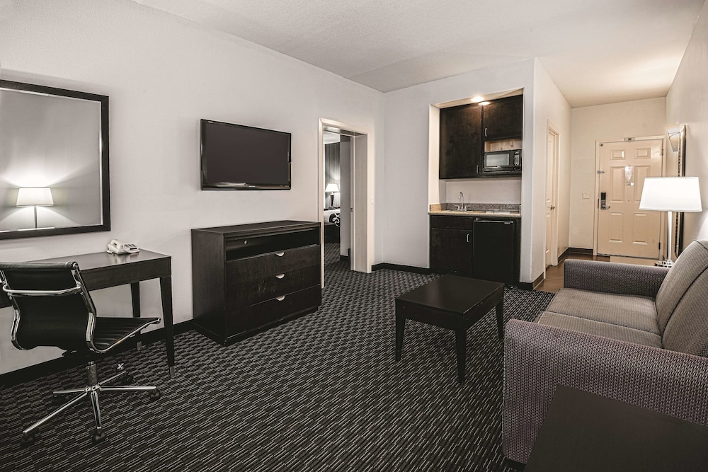 Imagen de la habitación del Hotel La Quinta Inn and Suites By Wyndham Austin - Cedar Park. Foto 8