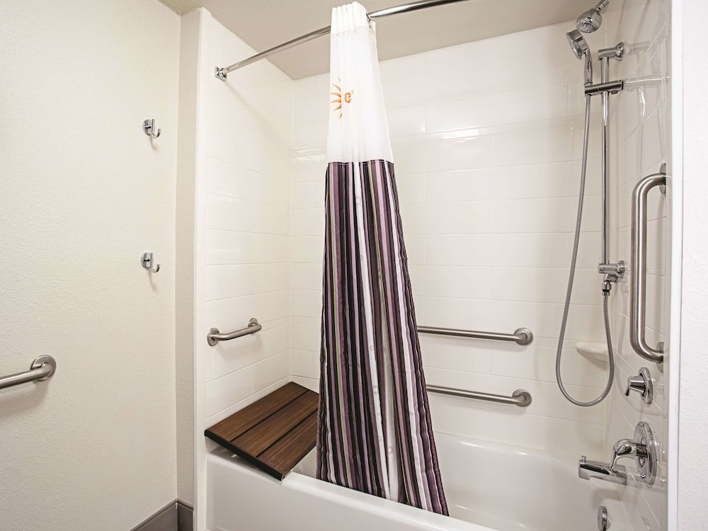 Imagen de la habitación del Hotel La Quinta Inn and Suites By Wyndham Baltimore N / White Marsh. Foto 3