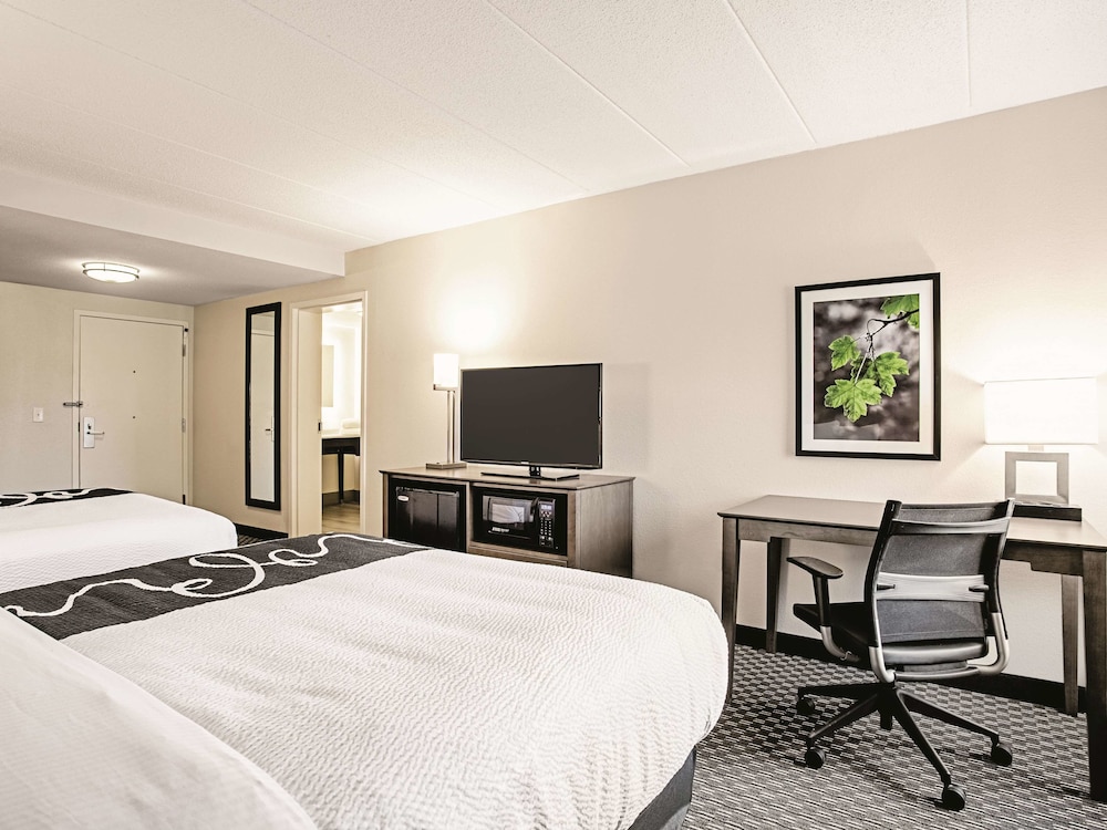 Imagen de la habitación del Hotel La Quinta Inn and Suites By Wyndham Baltimore N / White Marsh. Foto 4