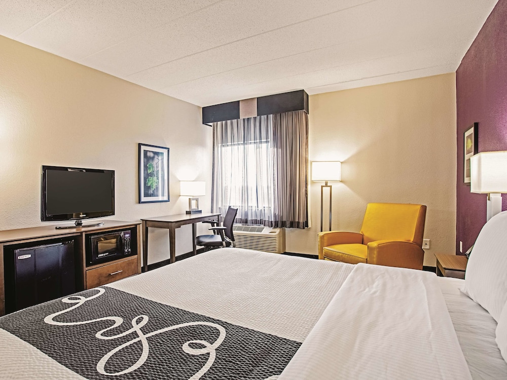 Imagen de la habitación del Hotel La Quinta Inn and Suites By Wyndham Baltimore N / White Marsh. Foto 10