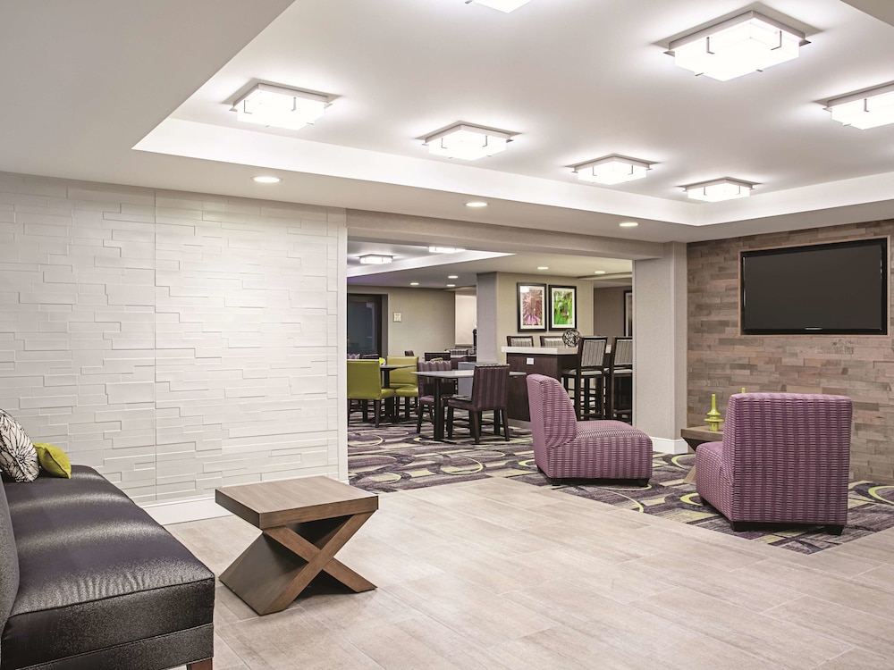 Imagen de los interiores del Hotel La Quinta Inn and Suites By Wyndham Baltimore N / White Marsh. Foto 19