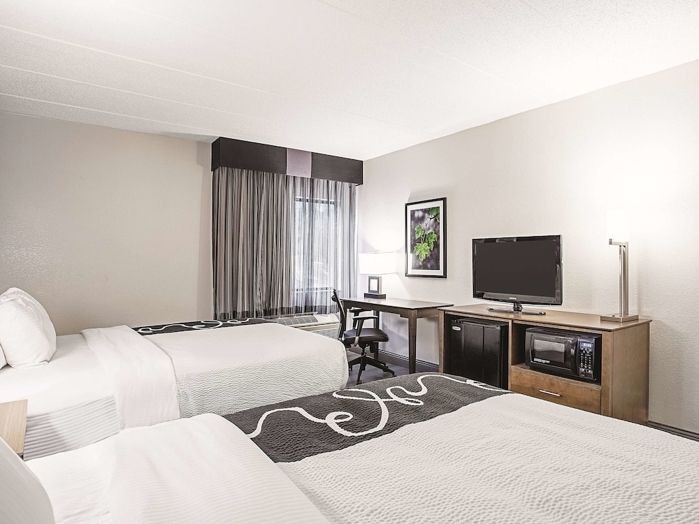 Imagen de la habitación del Hotel La Quinta Inn and Suites By Wyndham Baltimore N / White Marsh. Foto 11