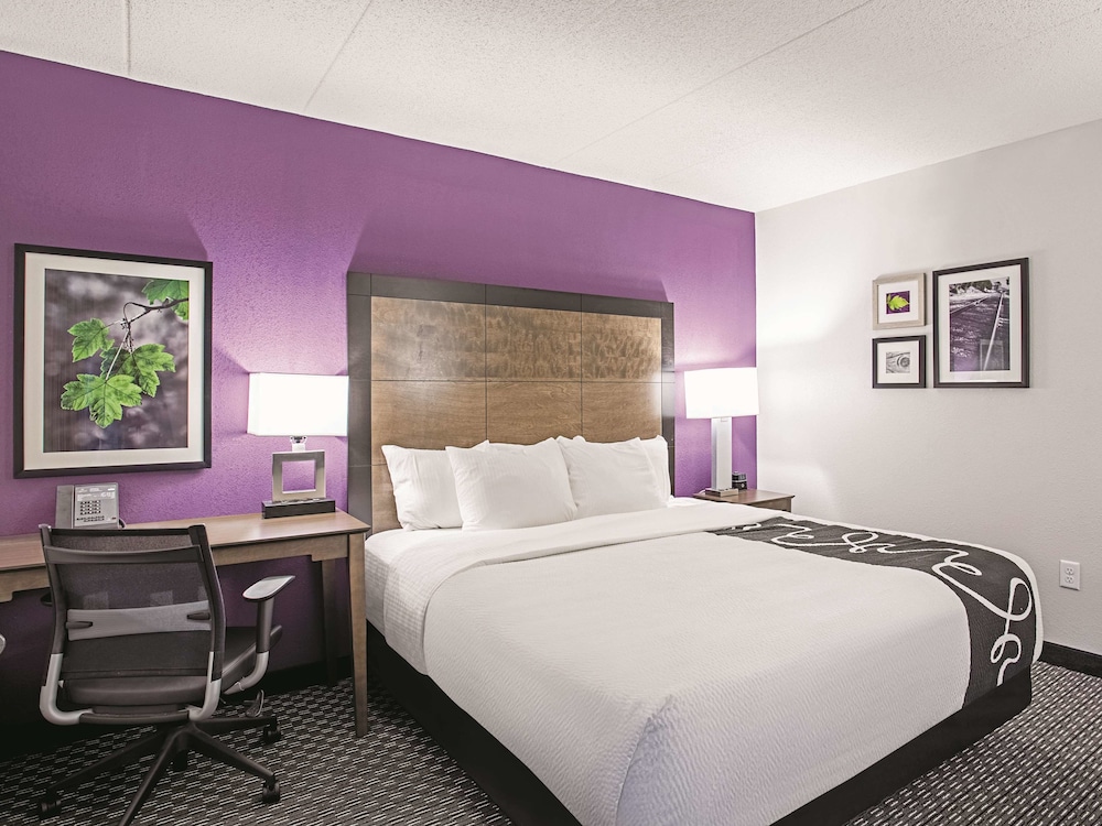 Imagen de la habitación del Hotel La Quinta Inn and Suites By Wyndham Baltimore N / White Marsh. Foto 14