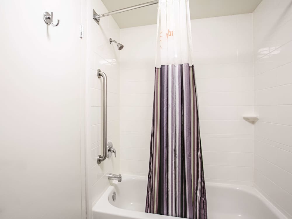 Imagen de la habitación del Hotel La Quinta Inn and Suites By Wyndham Baltimore N / White Marsh. Foto 17