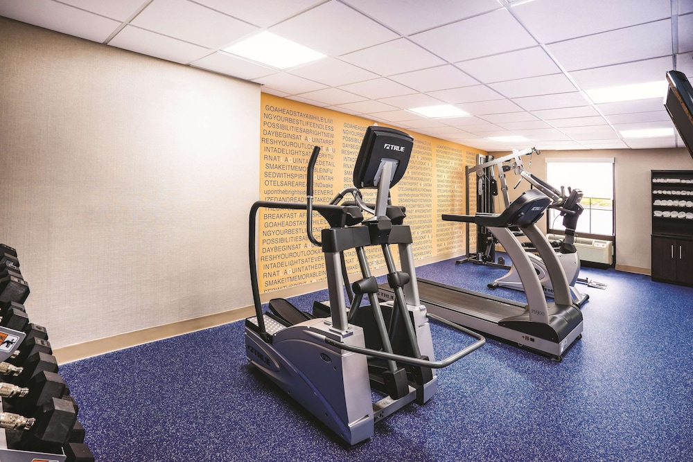 Imagen de los interiores del Hotel La Quinta Inn and Suites By Wyndham Baltimore S. Glen Burnie. Foto 10