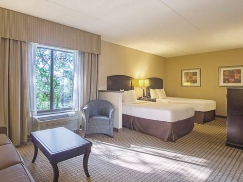 Imagen de la habitación del Hotel La Quinta Inn and Suites By Wyndham Bel Air/i-95 Exit 77a. Foto 3