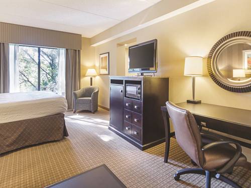 Imagen de la habitación del Hotel La Quinta Inn and Suites By Wyndham Bel Air/i-95 Exit 77a. Foto 10