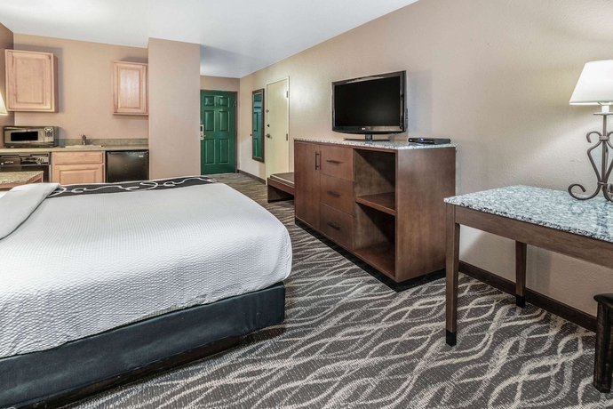 Imagen de la habitación del Hotel La Quinta Inn and Suites By Wyndham Belgrade - Bozeman Airport. Foto 16