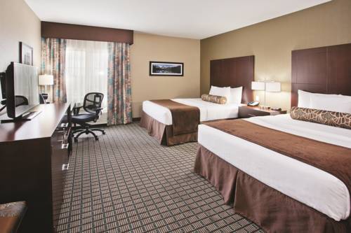 Imagen de la habitación del Hotel La Quinta Inn and Suites By Wyndham Bellingham. Foto 2