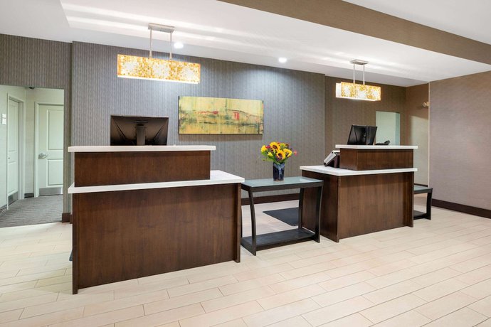 Imagen de los interiores del Hotel La Quinta Inn and Suites By Wyndham Bellingham. Foto 10