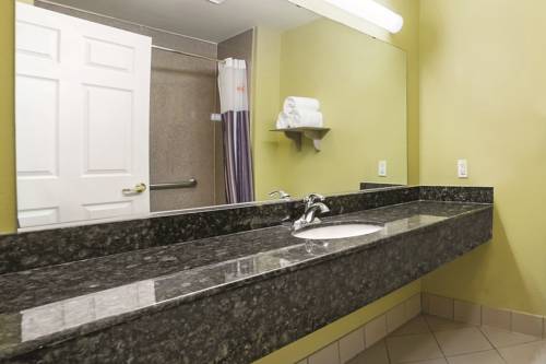 Imagen de la habitación del Hotel La Quinta Inn and Suites By Wyndham Belton - Temple South. Foto 3