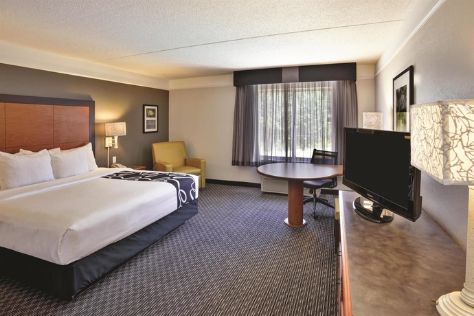 Imagen de la habitación del Hotel La Quinta Inn and Suites By Wyndham Birmingham Hoover. Foto 8