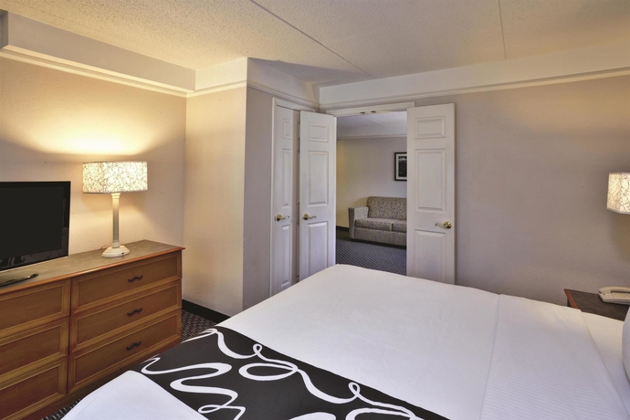 Imagen de la habitación del Hotel La Quinta Inn and Suites By Wyndham Birmingham Hoover. Foto 10