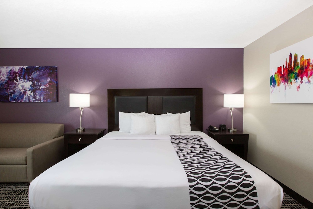 Imagen de la habitación del Hotel La Quinta Inn and Suites By Wyndham Blue Springs. Foto 6