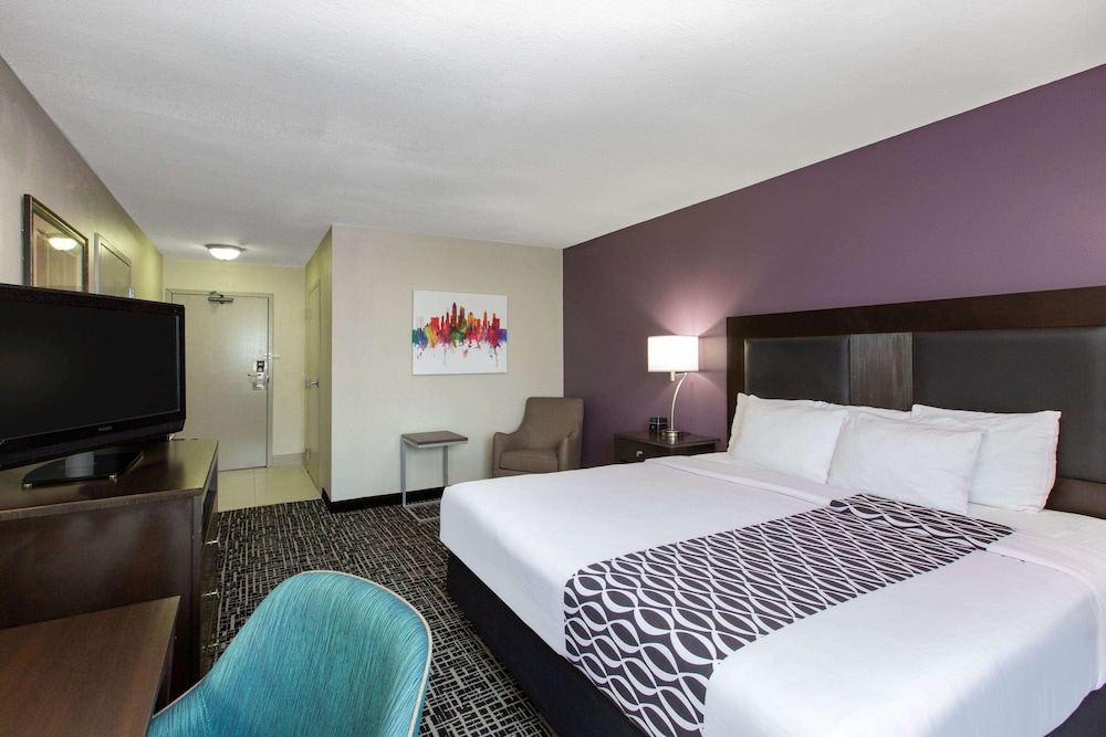 Imagen de la habitación del Hotel La Quinta Inn and Suites By Wyndham Blue Springs. Foto 9