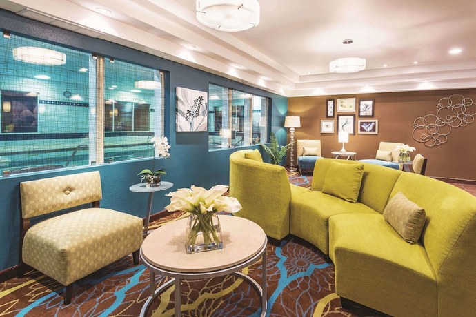 Imagen de los interiores del Hotel La Quinta Inn and Suites By Wyndham Boise Towne Square. Foto 9