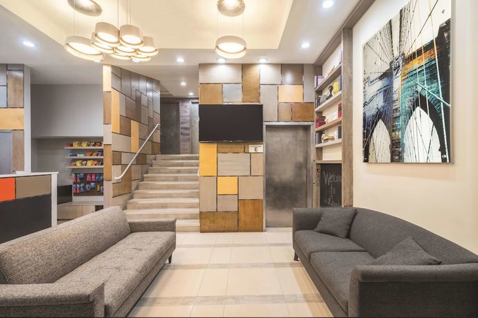 Imagen de los interiores del Hotel La Quinta Inn and Suites By Wyndham Brooklyn Downtown. Foto 13