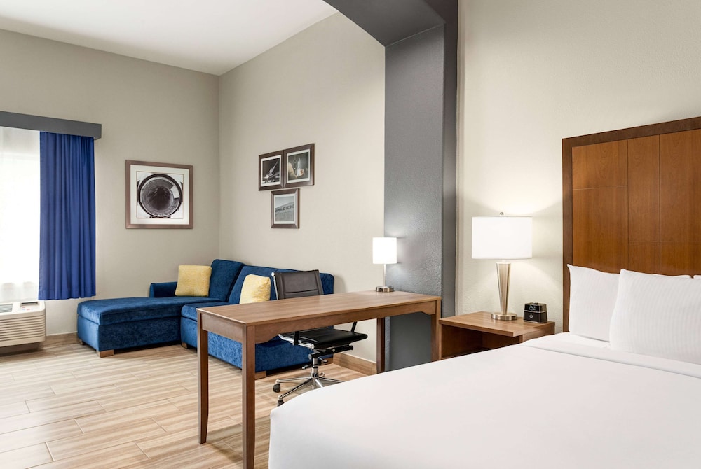 Imagen de la habitación del Hotel La Quinta Inn and Suites By Wyndham Brownsville North. Foto 13