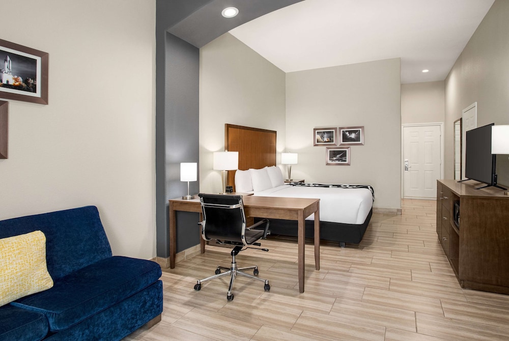 Imagen de la habitación del Hotel La Quinta Inn and Suites By Wyndham Brownsville North. Foto 14