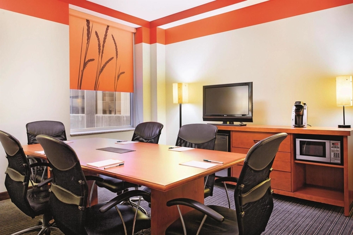 Imagen de la habitación del Hotel La Quinta Inn and Suites By Wyndham Chicago Downtown. Foto 10