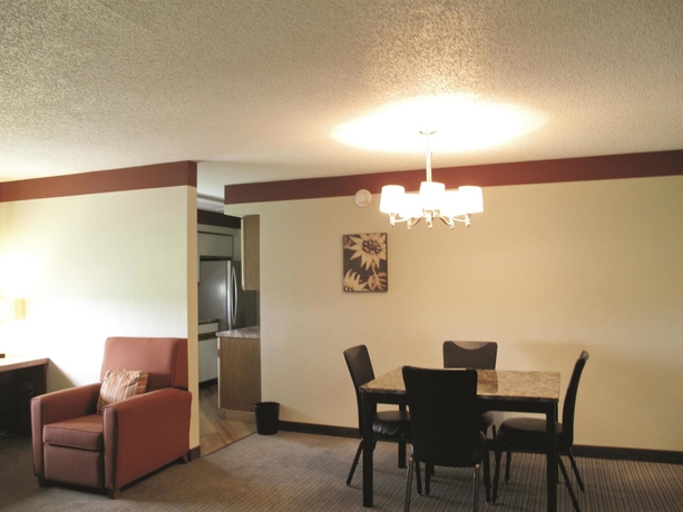 Imagen de la habitación del Hotel La Quinta Inn and Suites By Wyndham Chicago Tinley Park. Foto 4