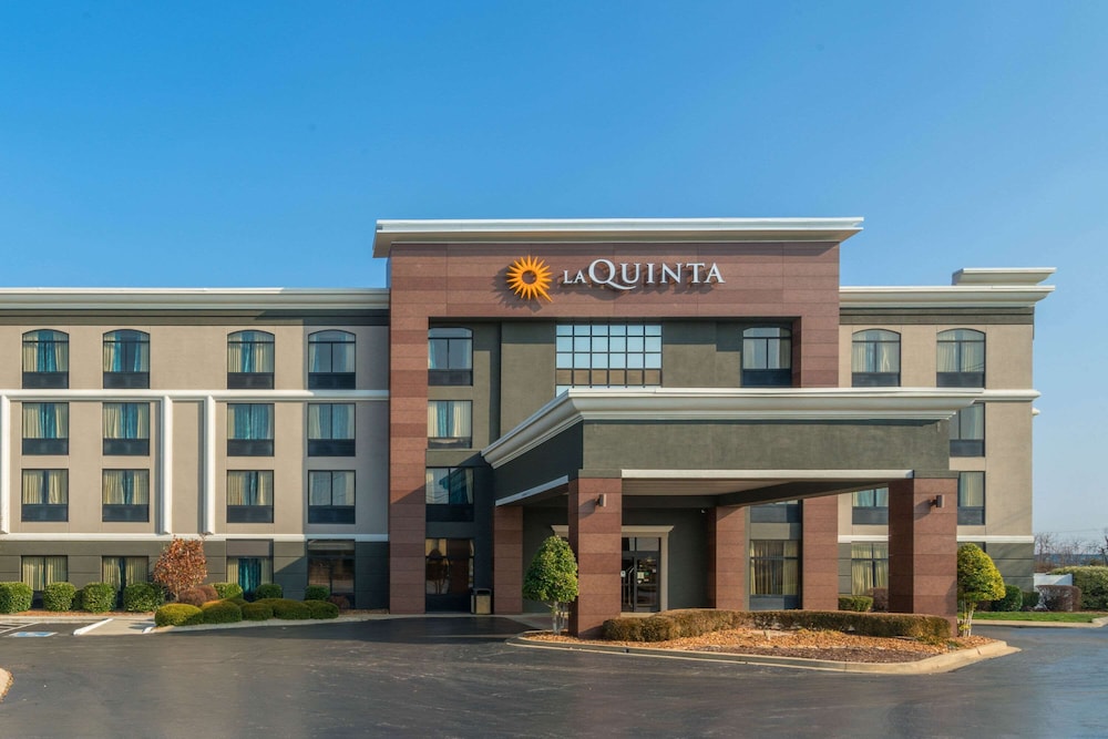 Imagen general del Hotel La Quinta Inn and Suites By Wyndham Clarksville. Foto 1
