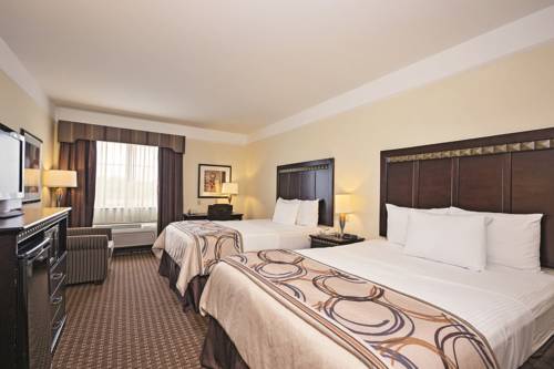 Imagen de la habitación del Hotel La Quinta Inn and Suites By Wyndham Cleburne. Foto 3