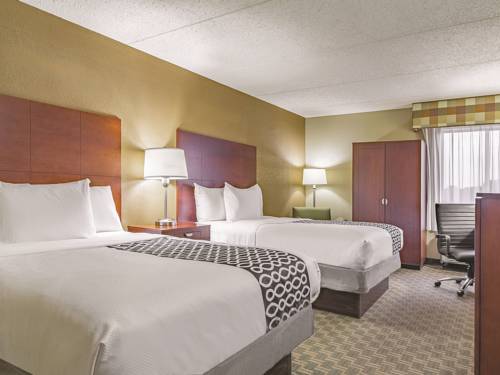Imagen de la habitación del Hotel La Quinta Inn and Suites By Wyndham Cleveland Airport West. Foto 4