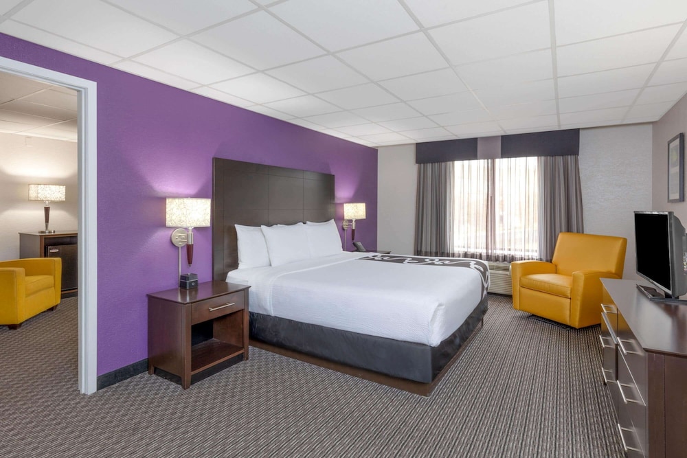 Imagen de la habitación del Hotel La Quinta Inn and Suites By Wyndham Clifton/rutherford. Foto 4
