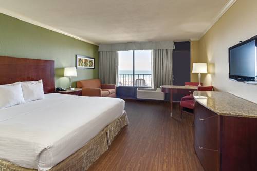 Imagen de la habitación del Hotel La Quinta Inn and Suites By Wyndham Cocoa Beach Oceanfront. Foto 7