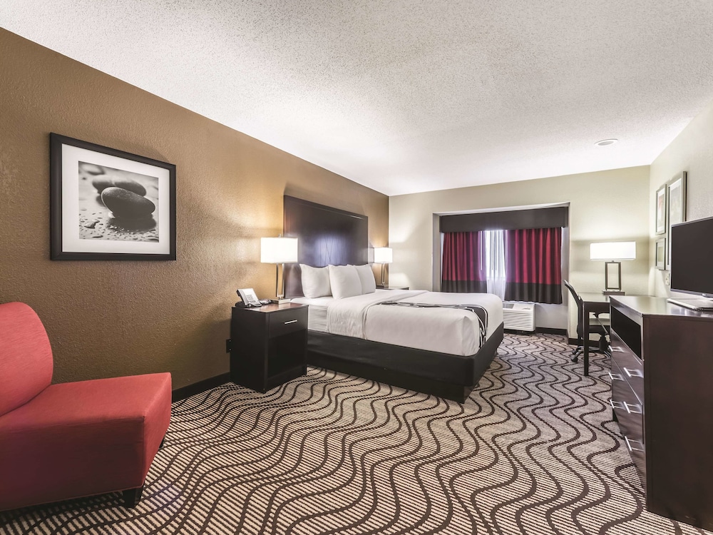 Imagen de la habitación del Hotel La Quinta Inn and Suites By Wyndham Collinsville - St. Louis. Foto 4