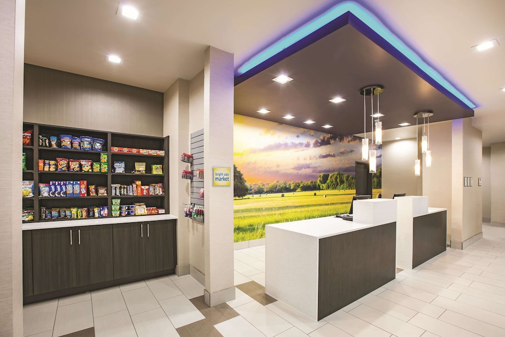 Imagen de los interiores del Hotel La Quinta Inn and Suites By Wyndham Colorado City. Foto 18