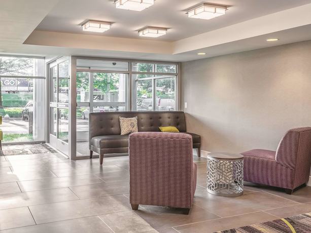 Imagen de los interiores del Hotel La Quinta Inn and Suites By Wyndham Columbia / Fort Meade. Foto 10