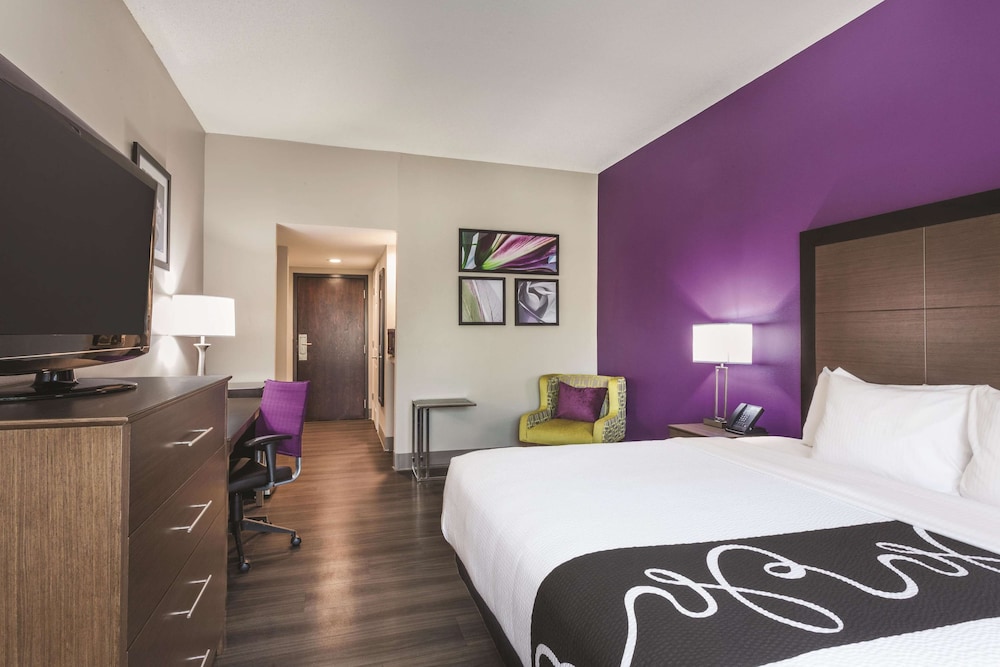 Imagen de la habitación del Hotel La Quinta Inn and Suites By Wyndham Columbus North. Foto 12