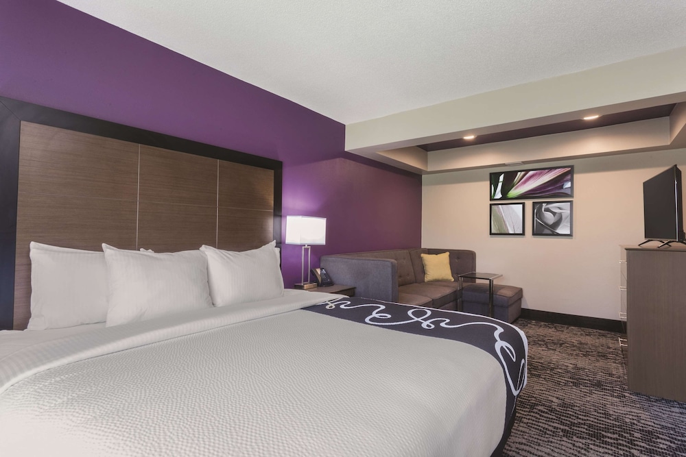 Imagen de la habitación del Hotel La Quinta Inn and Suites By Wyndham Columbus North. Foto 18