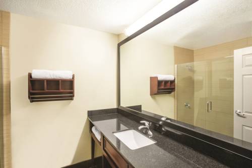 Imagen de la habitación del Hotel La Quinta Inn and Suites By Wyndham Conference Center Prescott. Foto 12