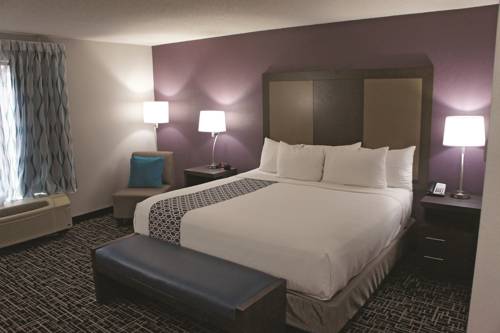 Imagen de la habitación del Hotel La Quinta Inn and Suites By Wyndham Covington. Foto 5