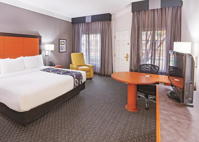 Imagen de la habitación del Hotel La Quinta Inn and Suites By Wyndham Dallas - Addison Galleria. Foto 9