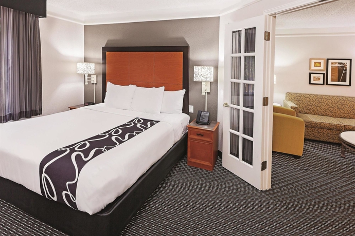 Imagen de la habitación del Hotel La Quinta Inn and Suites By Wyndham Dallas - Addison Galleria. Foto 12