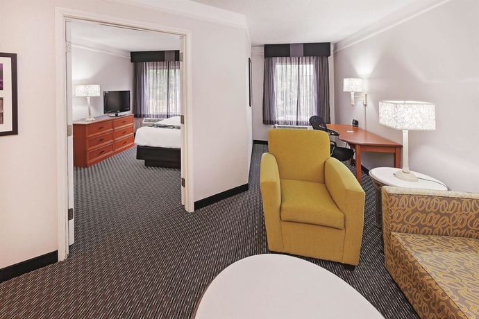 Imagen de la habitación del Hotel La Quinta Inn and Suites By Wyndham Dallas - Addison Galleria. Foto 13