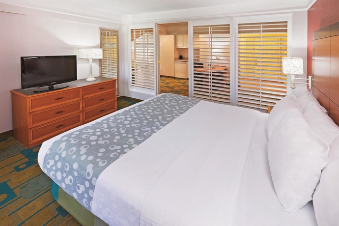 Imagen de la habitación del Hotel La Quinta Inn and Suites By Wyndham Dallas Dfw Airport North. Foto 8