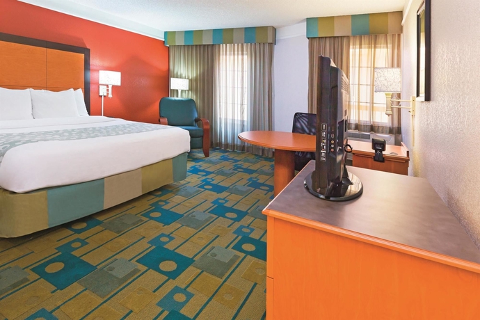 Imagen de la habitación del Hotel La Quinta Inn and Suites By Wyndham Dallas Dfw Airport North. Foto 12