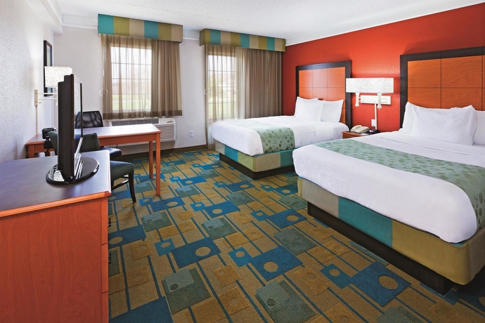 Imagen de la habitación del Hotel La Quinta Inn and Suites By Wyndham Dallas Dfw Airport North. Foto 14