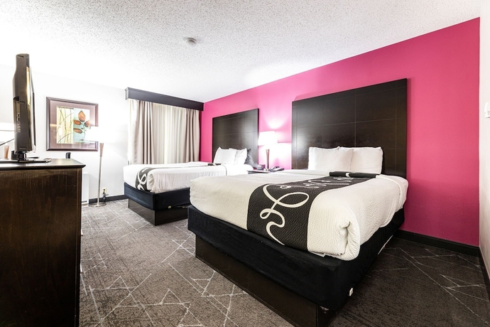 Imagen de la habitación del Hotel La Quinta Inn and Suites By Wyndham Dallas I-35 Walnut Hill Ln. Foto 14