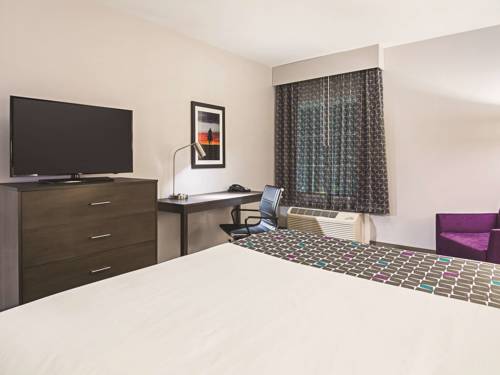 Imagen de la habitación del Hotel La Quinta Inn and Suites By Wyndham Dallas - Wylie. Foto 4
