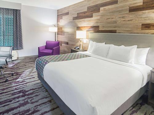 Imagen de la habitación del Hotel La Quinta Inn and Suites By Wyndham Dallas - Wylie. Foto 10