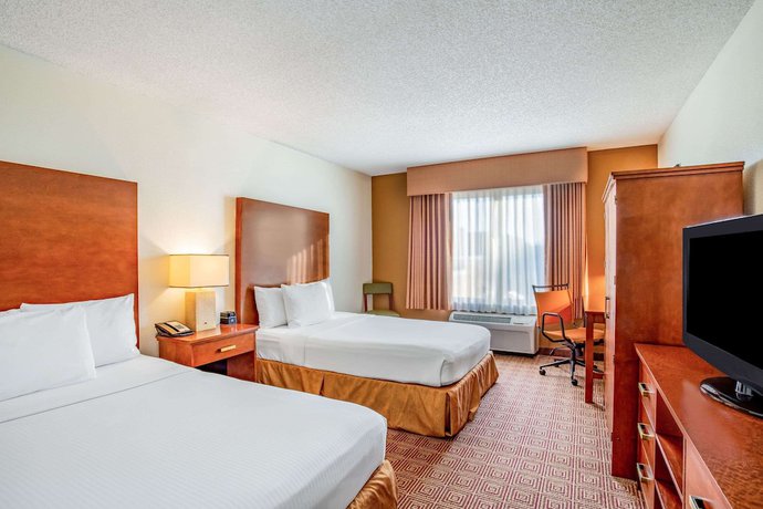 Imagen de la habitación del Hotel La Quinta Inn and Suites By Wyndham Danbury. Foto 3