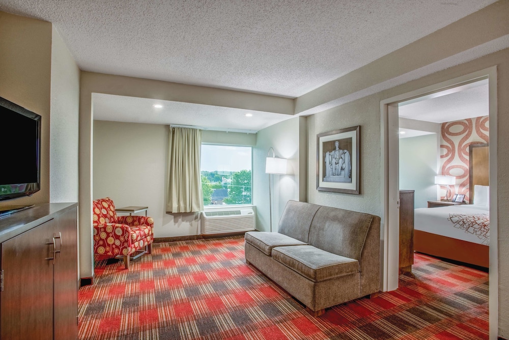 Imagen de la habitación del Hotel La Quinta Inn and Suites By Wyndham Dc Metro Capital Beltway. Foto 2